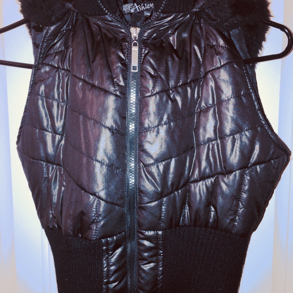 😍😍Black Vest with Hoodie